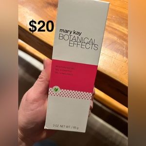 Mary Kay moisturizing gel